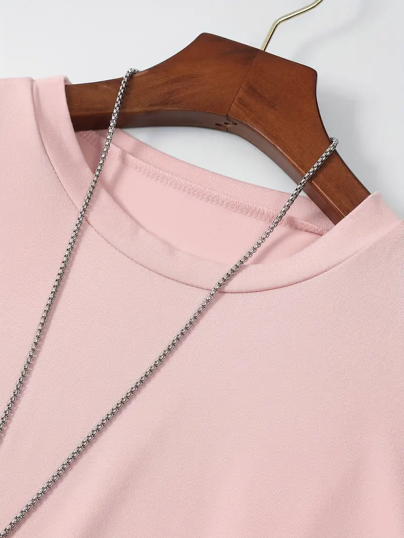 Roupa masculina casual, camiseta elegante e confortável para o verão.