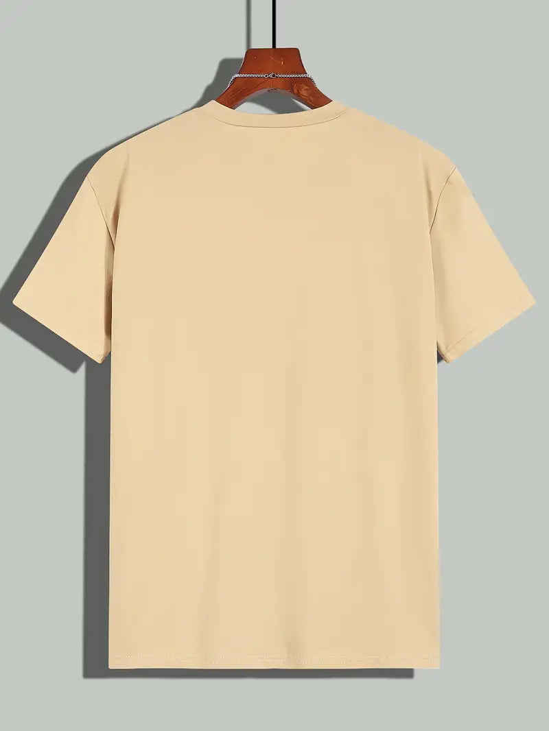 Camiseta masculina elegante para o verão, estilo versátil.
