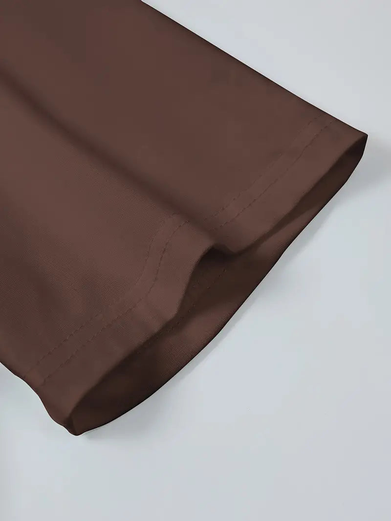 Camiseta masculina elegante para moda de verão, estilo versátil.