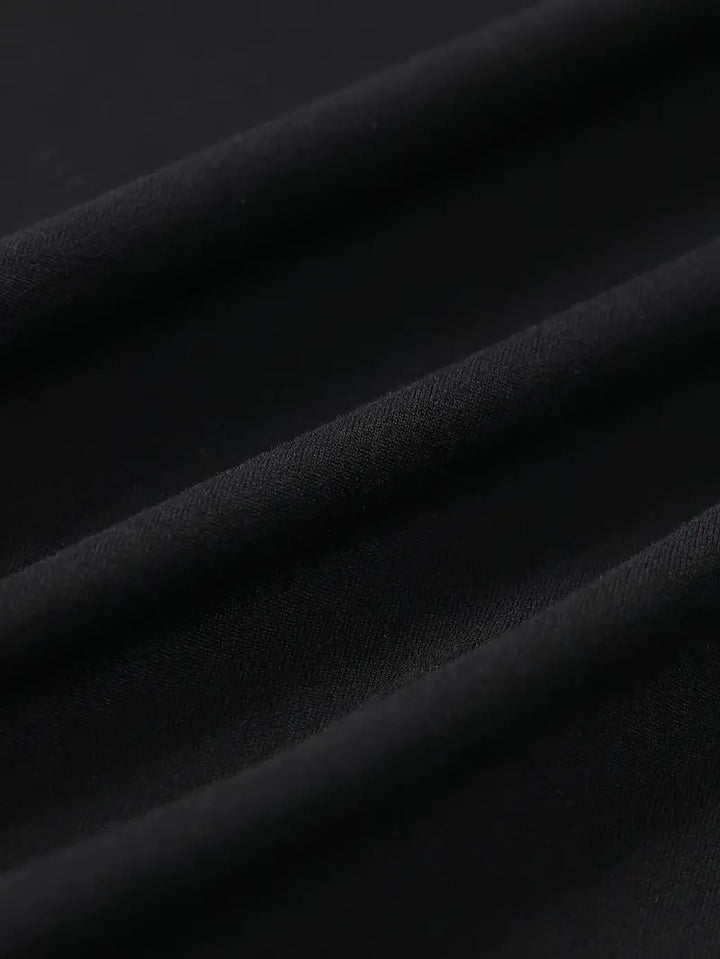 T-shirt masculina elegante para o verão, estilo casual e prático.