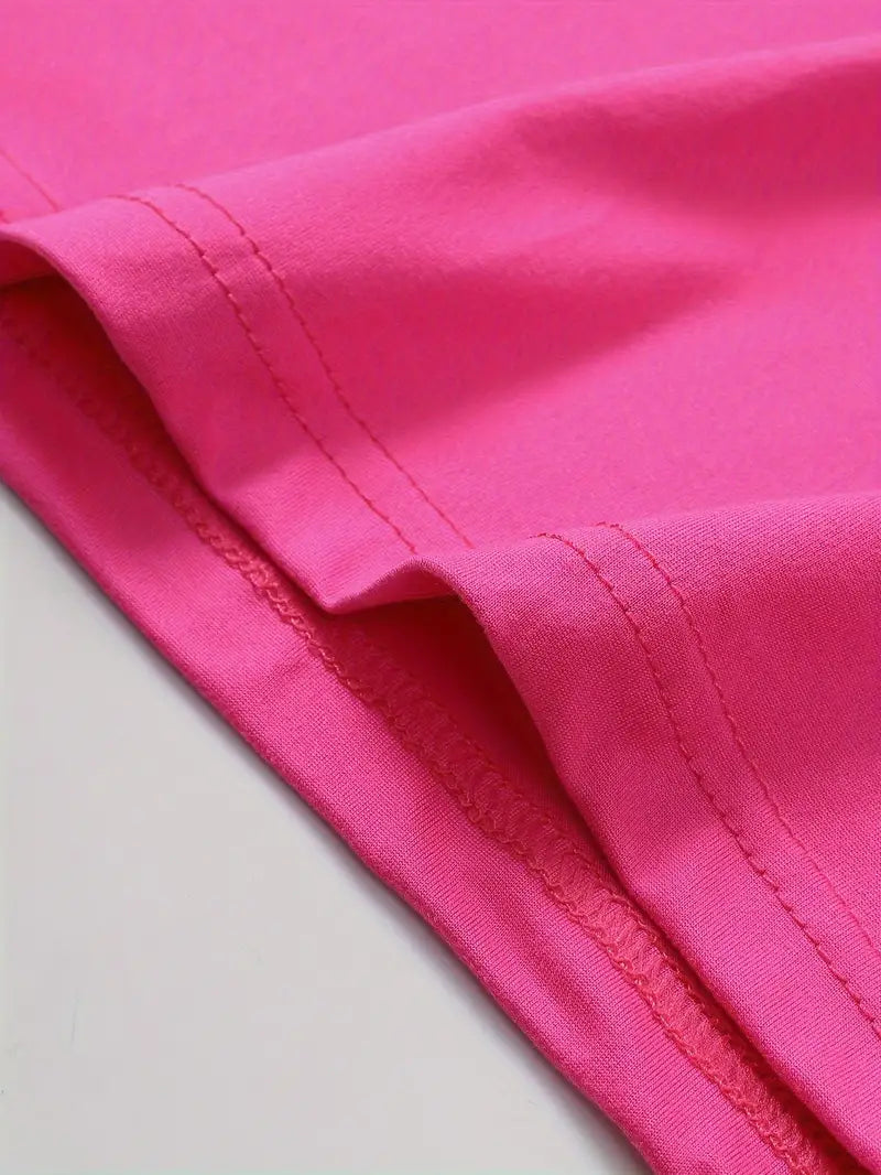 Camiseta masculina casual, elegante e versátil para o verão.