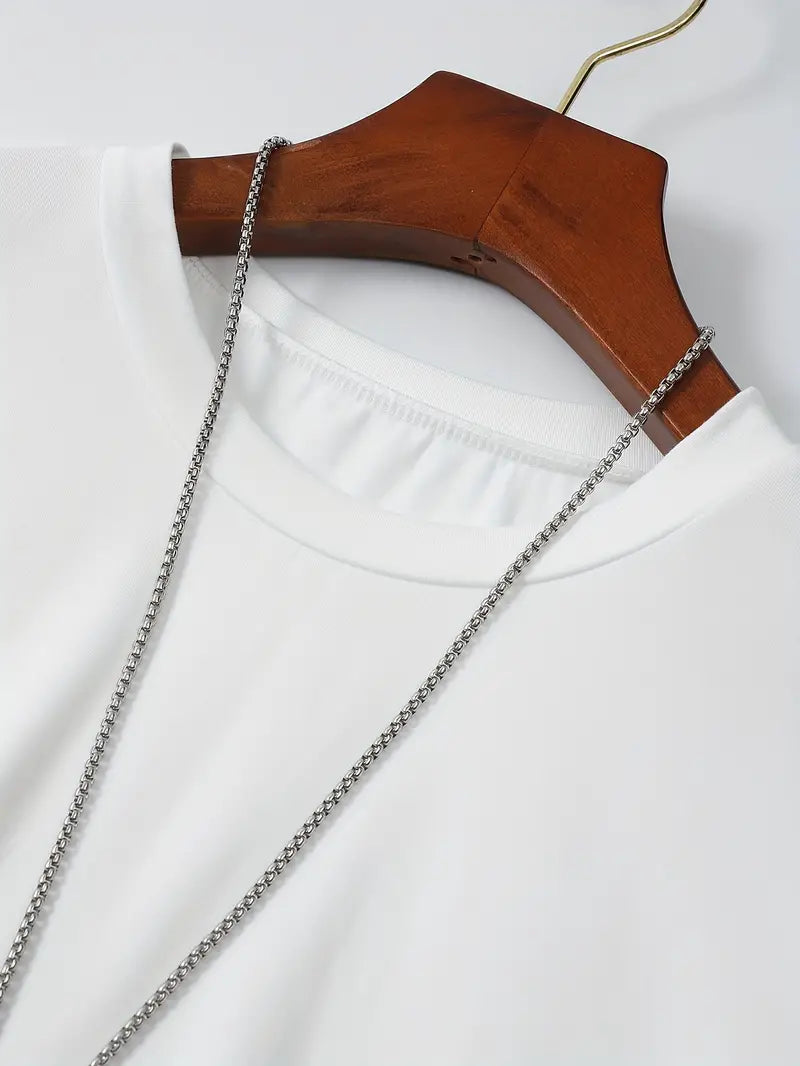 T-shirt masculina versátil, moda básica para o dia a dia.