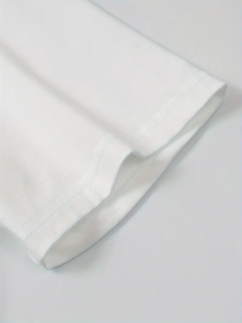 Roupa masculina: camiseta casual de verão, elegante e versátil.