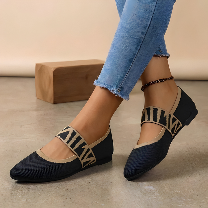 Par de sapatos femininos elegantes em material premium, realçando conforto e estilo moderno. Perfeito para a moda primavera.