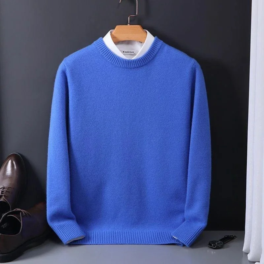 Roupa masculina: Camisola elegante de gola redonda para homem, estilo clássico e moderno para outono.
