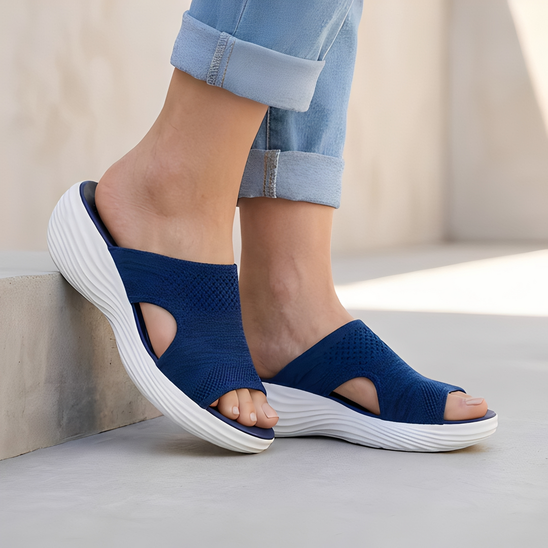 Sandálias plataforma femininas casuais, leves e com suporte de arco para máximo conforto e estilo no verão.