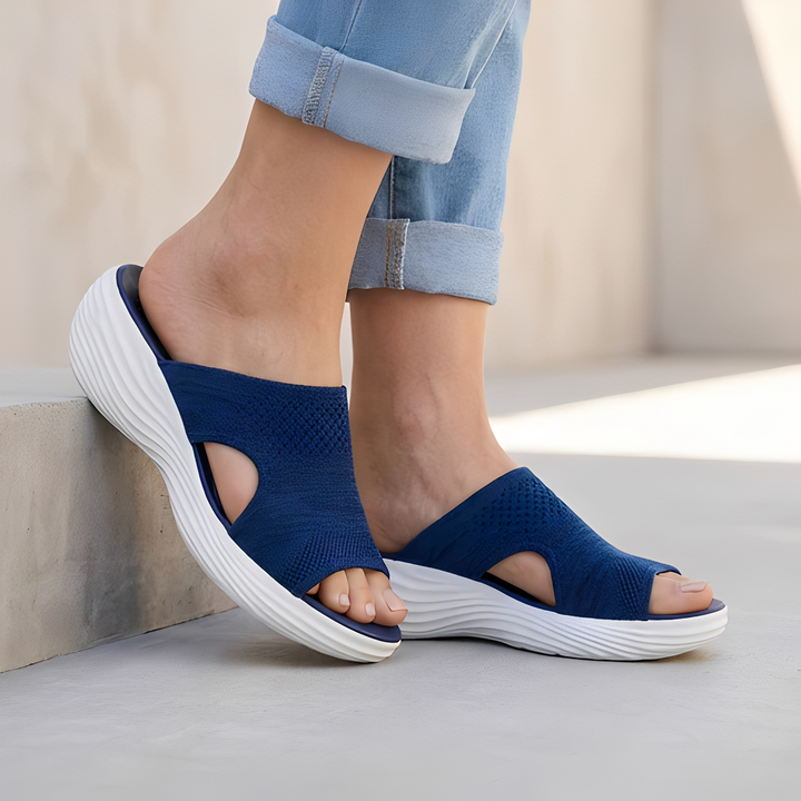 Sandálias plataforma femininas casuais, leves e com suporte de arco para máximo conforto e estilo no verão.