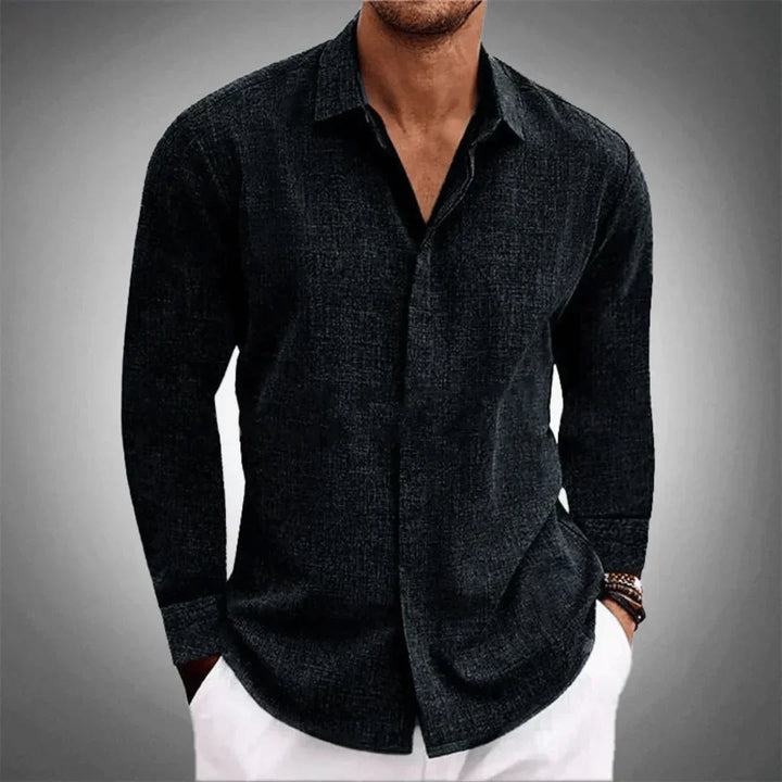 Camisa de linho masculina elegante e versátil, com manga longa e botões, para estilo casual ou formal.