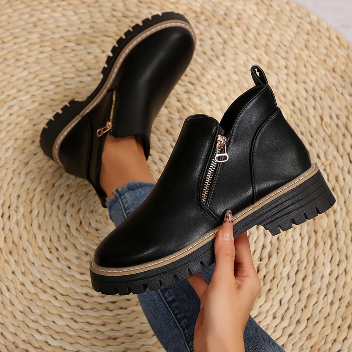 Botas femininas de tornozelo pretas, calçado de inverno antiderrapante. Conforto e elegância para o dia a dia.
