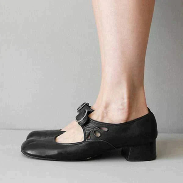 Sapatos femininos elegantes e ortopédicos, garantindo conforto e estilo para o dia a dia.