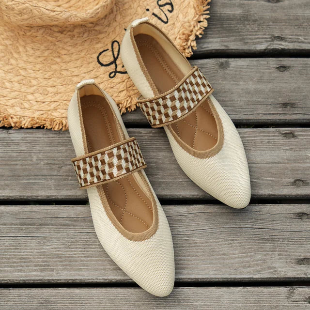 Sapatos femininos Faeryn elegantes com salto baixo, perfeitos para conforto e estilo no dia a dia.