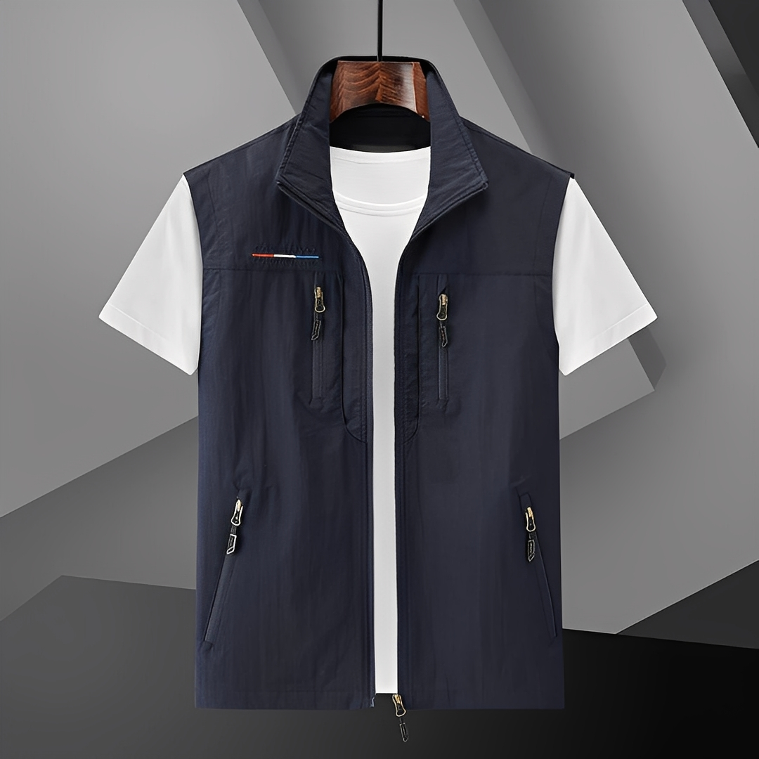 Colete masculino Amaury leve e confortável, ideal para primavera, outono e inverno. Roupa sem mangas com estilo casual.