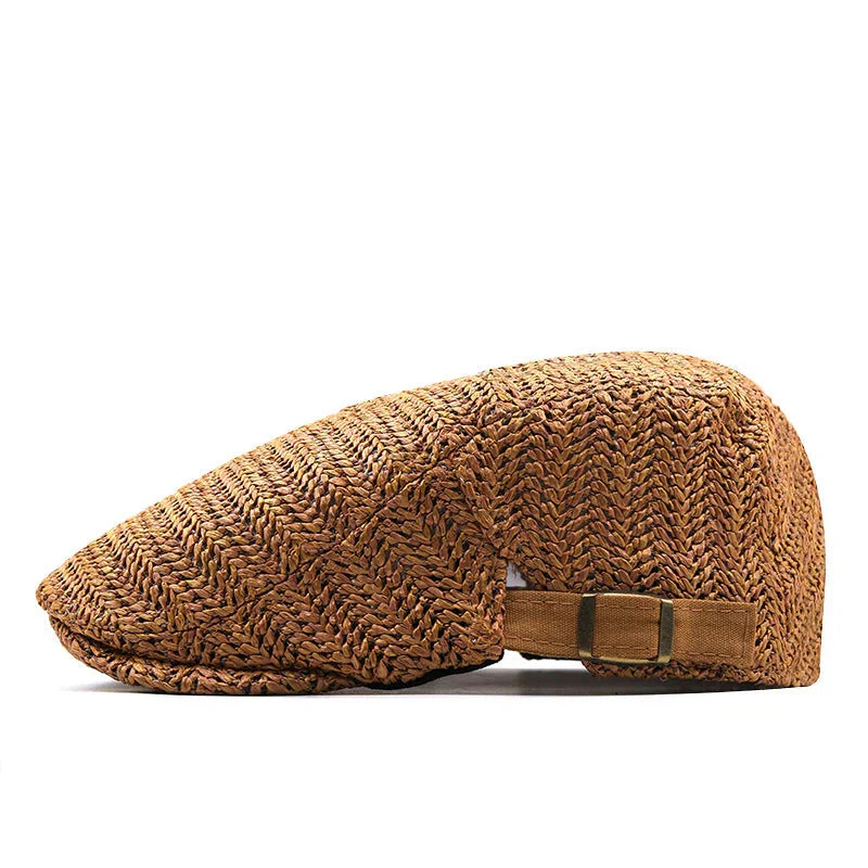 Detalhe do boné masculino de palha, ajustável, com estilo clássico italiano para dias de verão.
