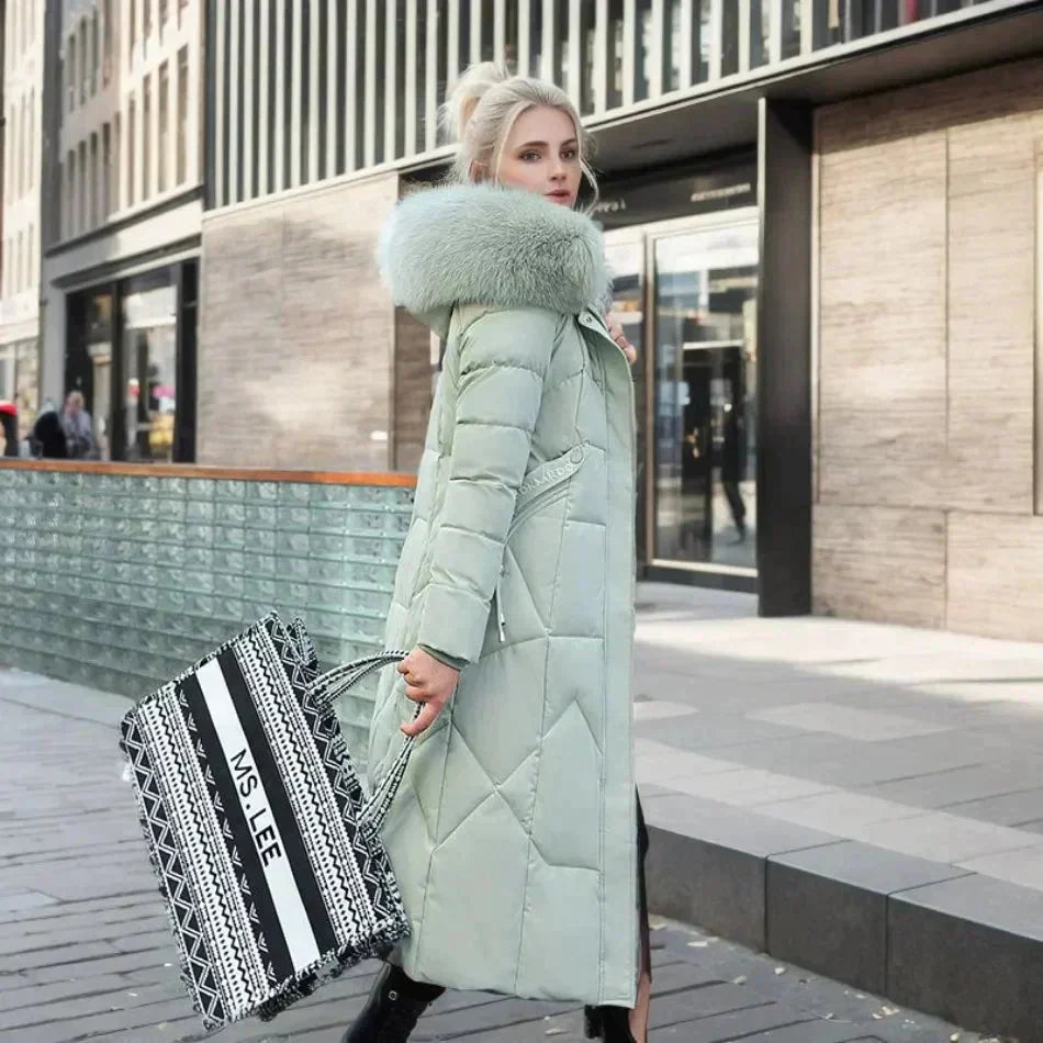 Casaco feminino comprido e estiloso para inverno. Moda italiana com toque de elegância e conforto.