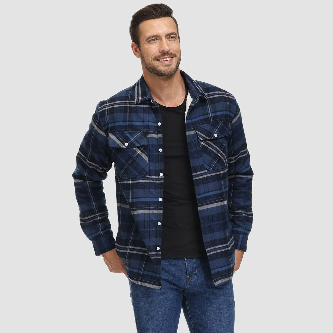 Roupa masculina casual: camisa jaqueta flanela xadrez, ideal para conforto em dias frios de inverno.