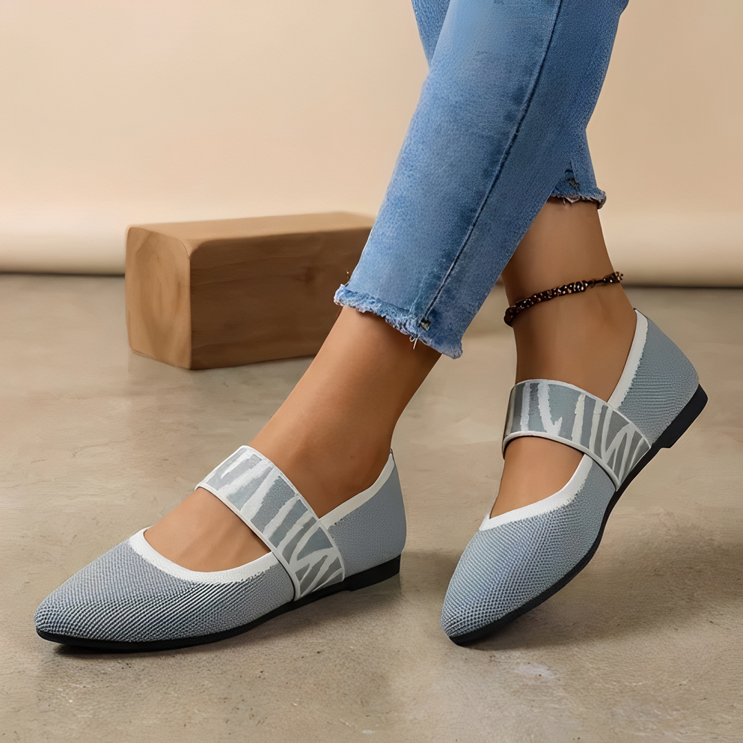 Calçado feminino confortável e versátil. Sapatos modernos para trabalho ou look casual chic. Ideal para a moda feminina.