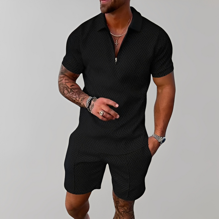 Confortável conjunto masculino de verão, com camiseta e shorts, ótimo para o estilo casual e dias quentes.