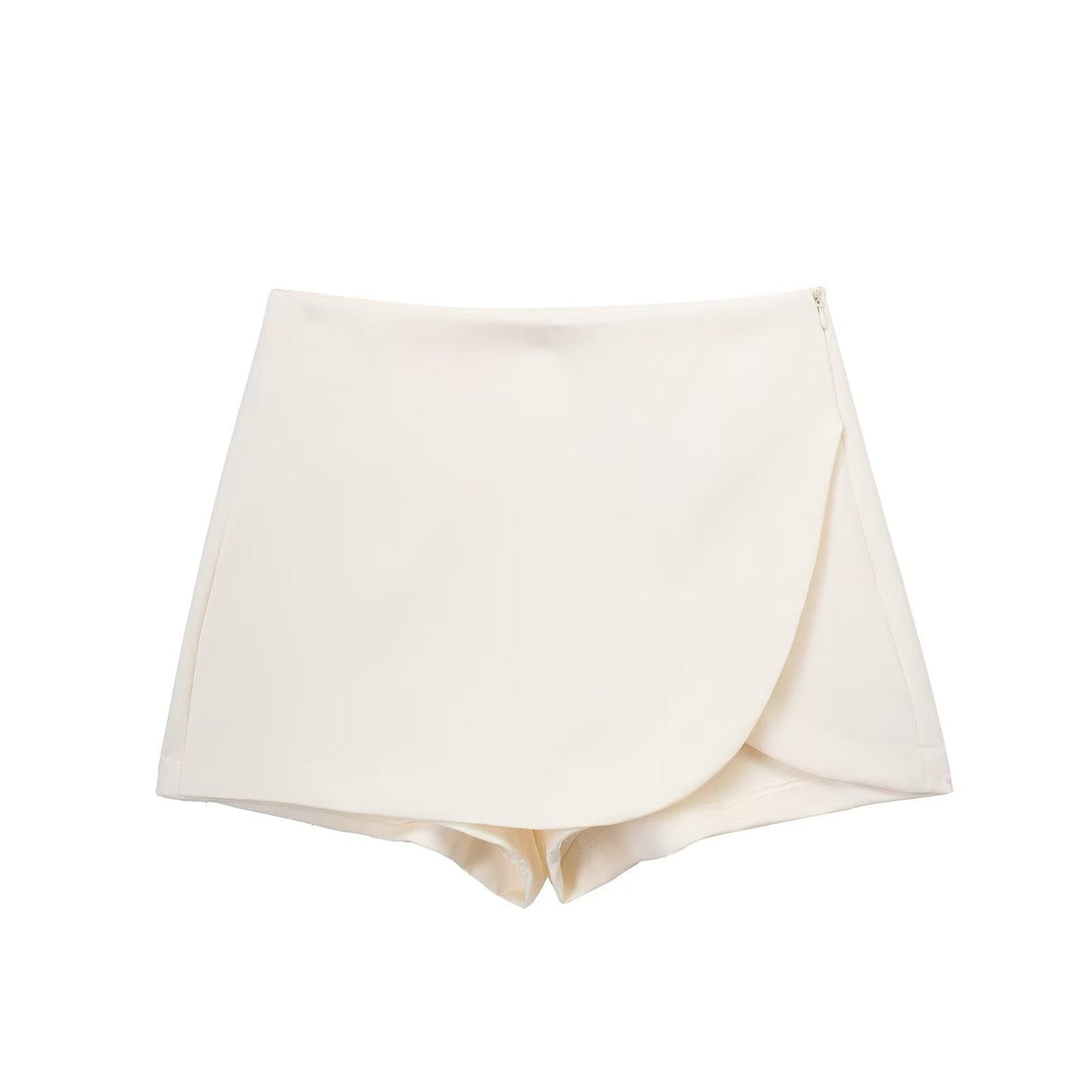 Saia Curta Feminina casual e versátil, com calção integrado. Perfeita para moda feminina.