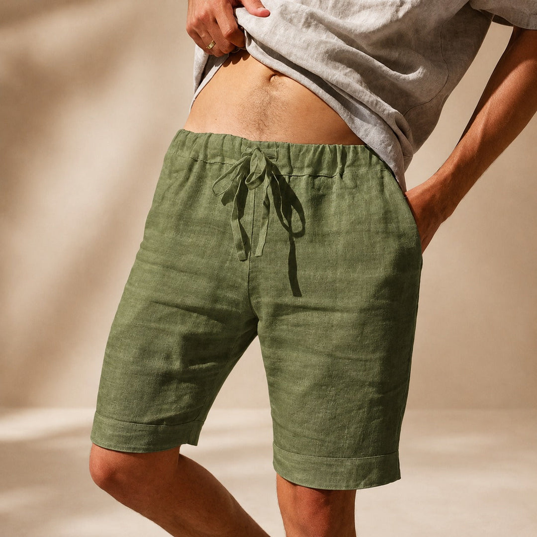 Shorts masculinos relaxados para o verão, corte casual, ideal para conforto na moda praia.