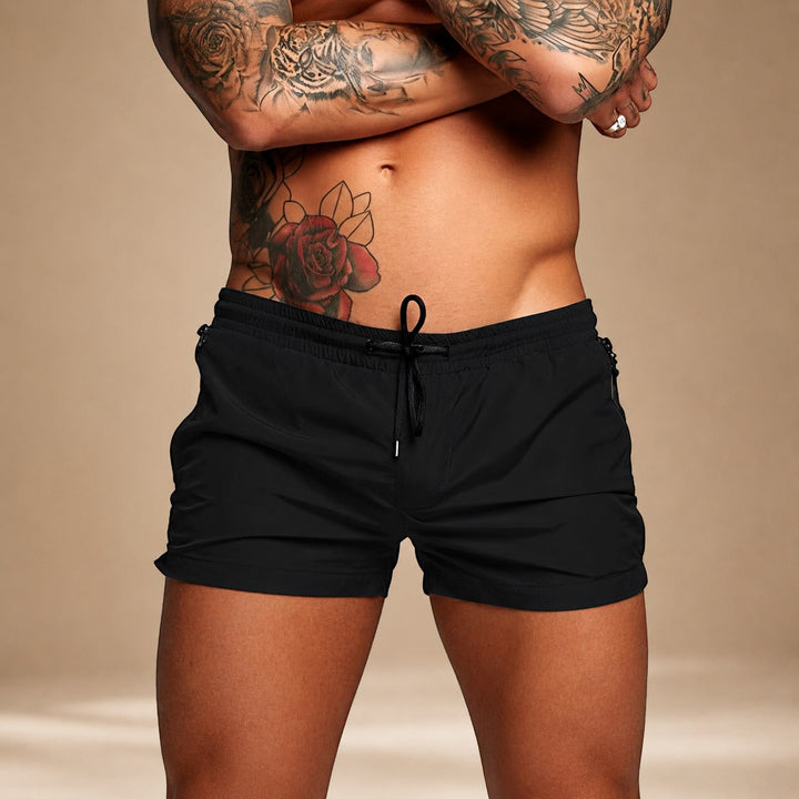 Short masculino slim fit, versátil para a praia e o dia a dia no verão.