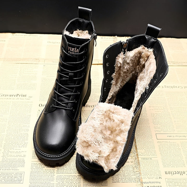 Botas femininas de inverno pretas, quentes e antiderrapantes para conforto e segurança no frio.