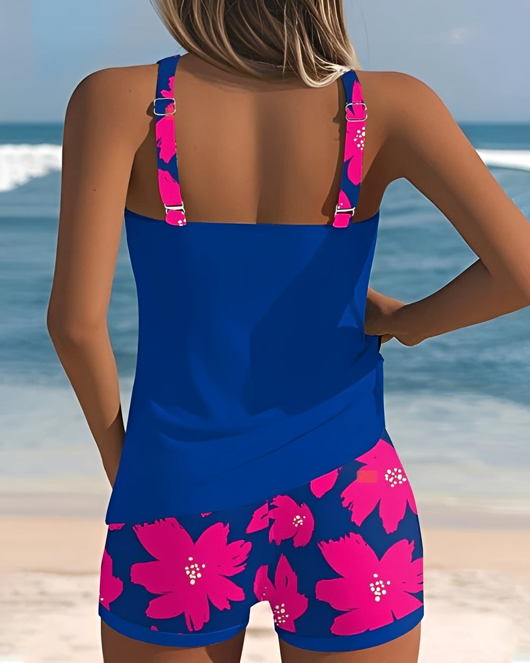 Roupa de banho tankini floral feminina, tendência para o verão. Decote U elegante para piscina e dias de sol na praia.