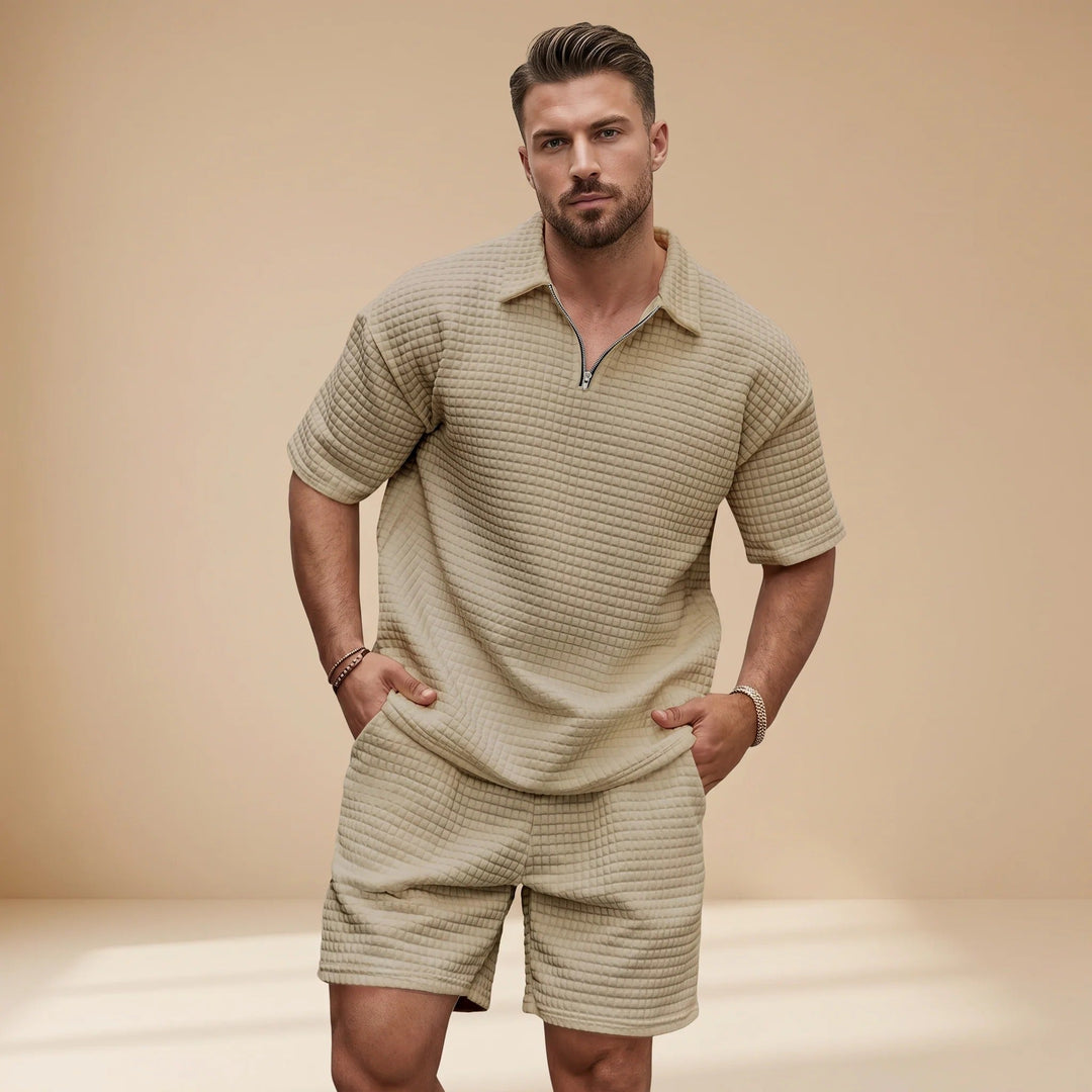 Roupa masculina casual de verão: conjunto com shorts e camisa leve, ideal para viagens, praia e conforto diário.