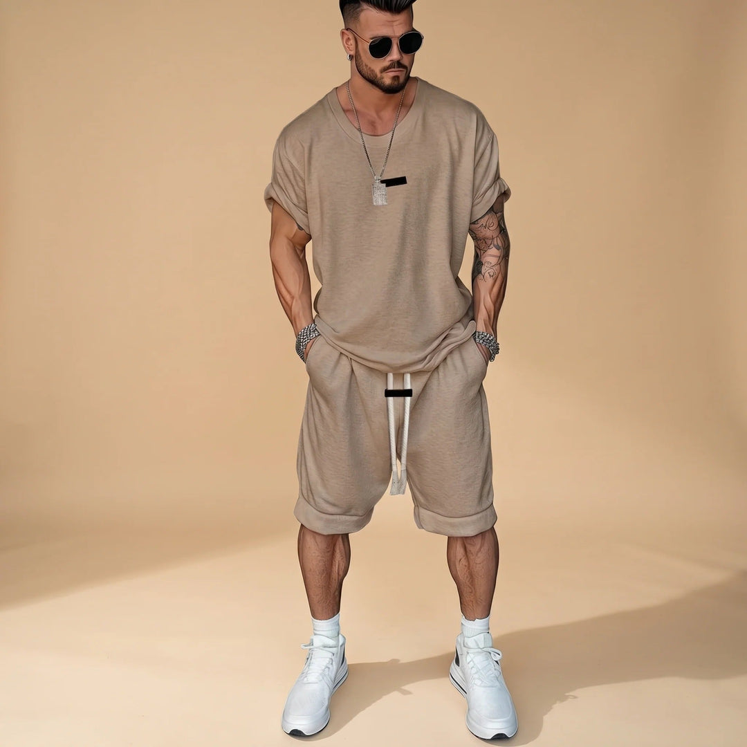 Conjunto de shorts masculino para verão, estilo descontraído, ideal para viagem e momentos casuais. Conforto garantido.