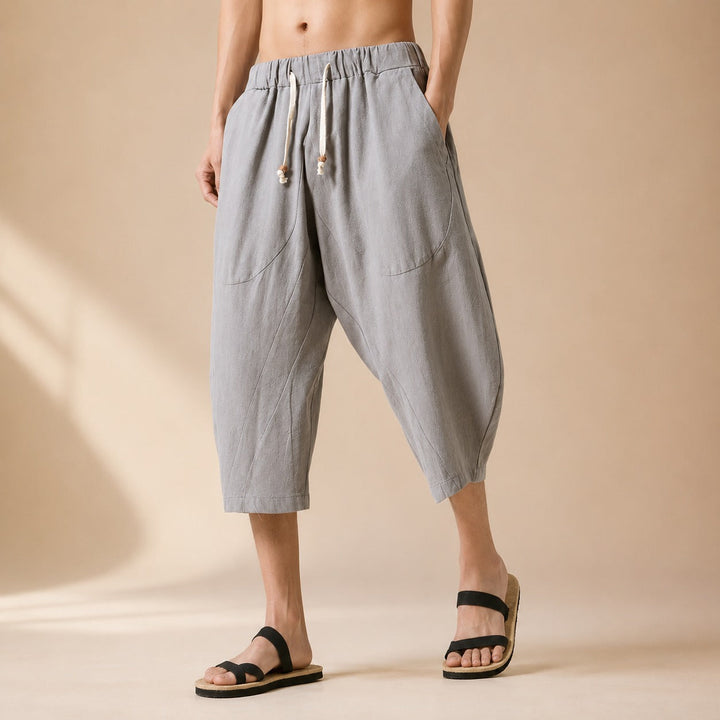 Shorts masculino casual para praia e viagem. Conforto leve, estilo relaxado, ideal para o verão e lazer. Roupa versátil.
