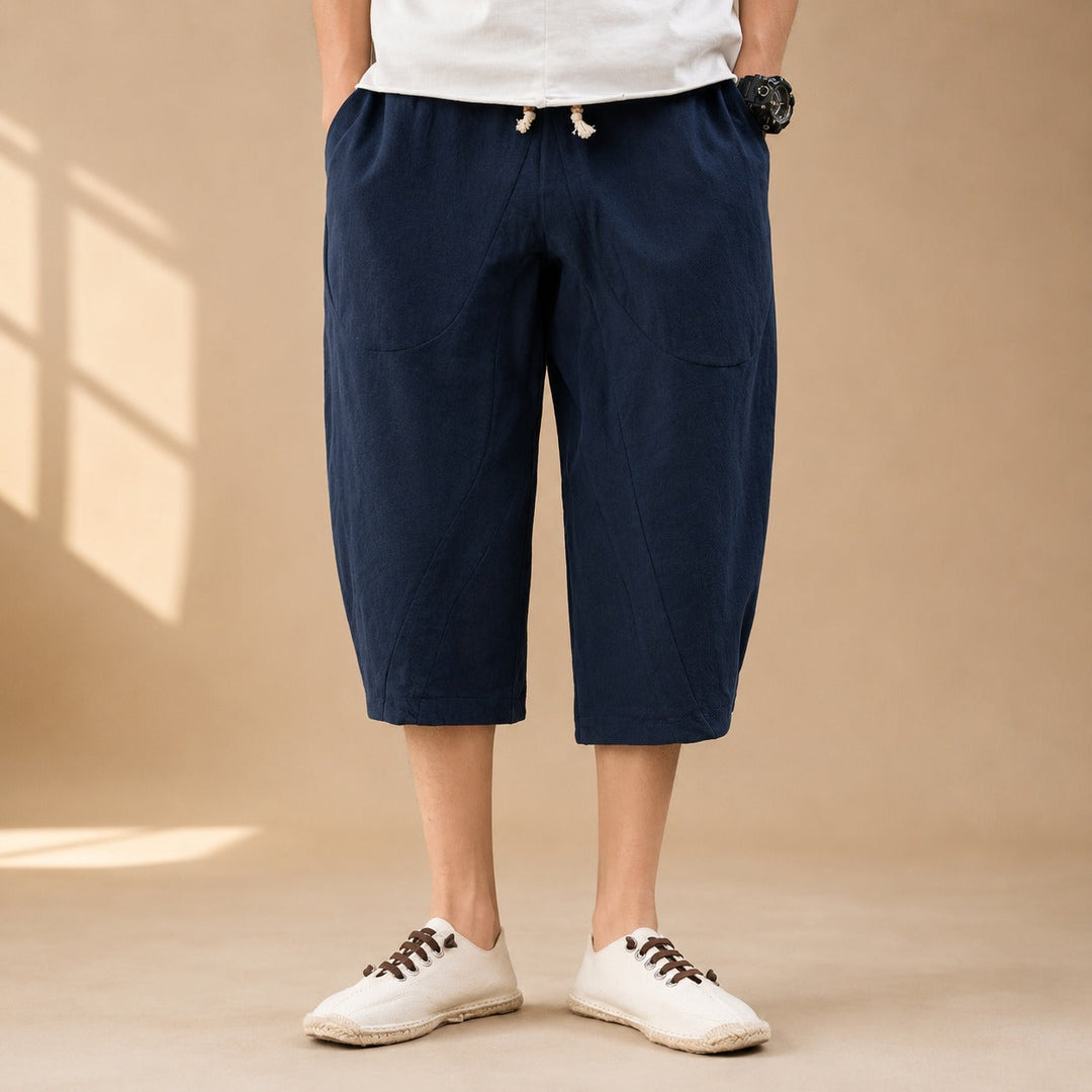 Bermuda masculina casual solta, moda verão. Proporciona conforto e estilo relaxado para o dia a dia. Peça essencial.
