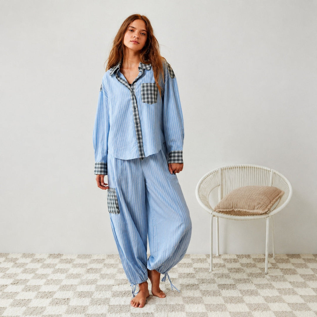 Pijama feminino casual de duas peças para conforto relaxante. Ideal para dormir e relaxar no inverno.