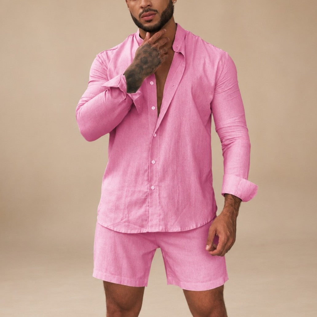 Conjunto de shorts masculino com camisa, ideal para moda verão e outfit descontraído. Roupa masculina casual.