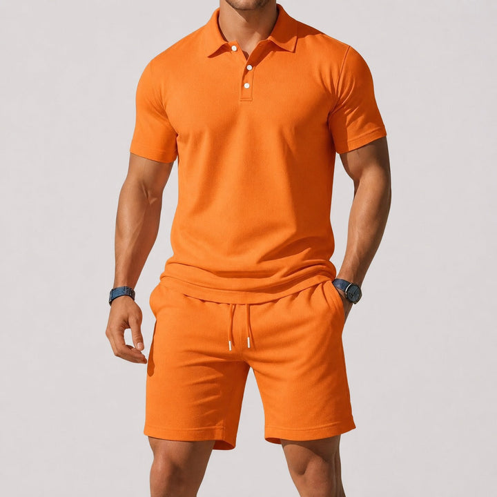 Conjunto masculino polo e shorts, estilo descontraído para o verão, perfeito para viagens.