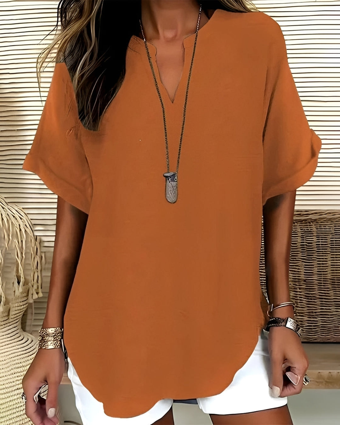Blusa feminina solta para um estilo casual e relaxado. Conforto de verão e primavera, perfeita para o dia a dia.
