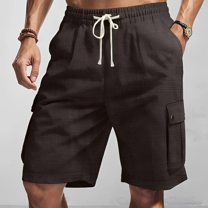 Calções cargo masculinos casuais e versáteis. Conforto e estilo para o verão, viagens ou dia a dia.