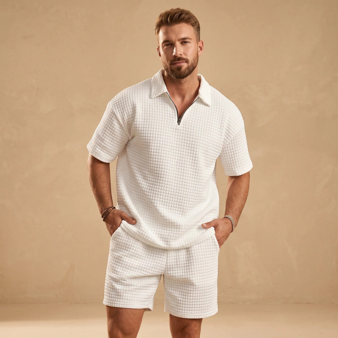 Conjunto masculino casual para verão, shorts e camisa, look estiloso e confortável para dias quentes ou moda praia.