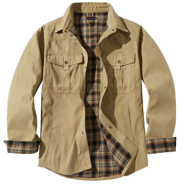 Casaco Rover masculino, design moderno e versátil, ideal para um look contemporâneo e confortável.