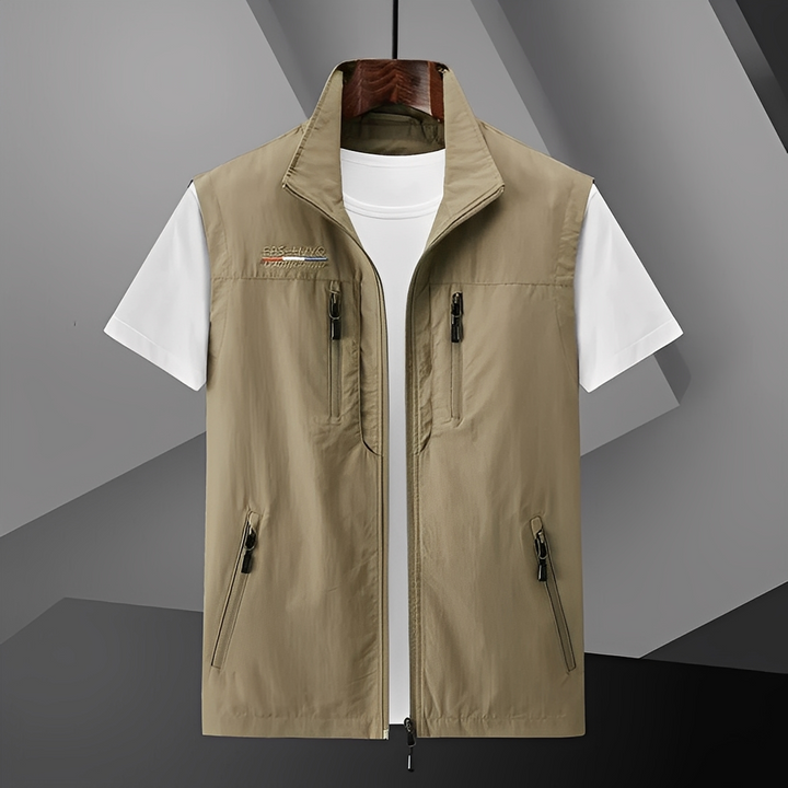 Colete masculino Amaury leve e estiloso para todas as estações. Ideal para sobreposição casual e moda masculina.