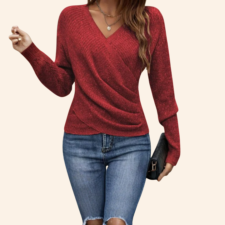 Blusa feminina confortável e elegante, com decote em V e pregas. Perfeita para o dia a dia e looks modernos.