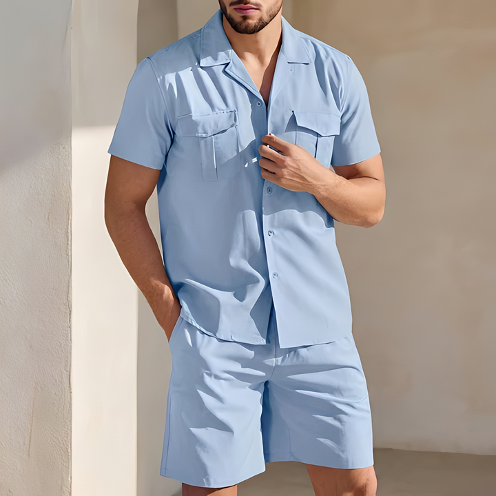 Moda masculina de verão: Conjunto Randel com shorts e camisa, ideal para praia, viagens e estilo casual.