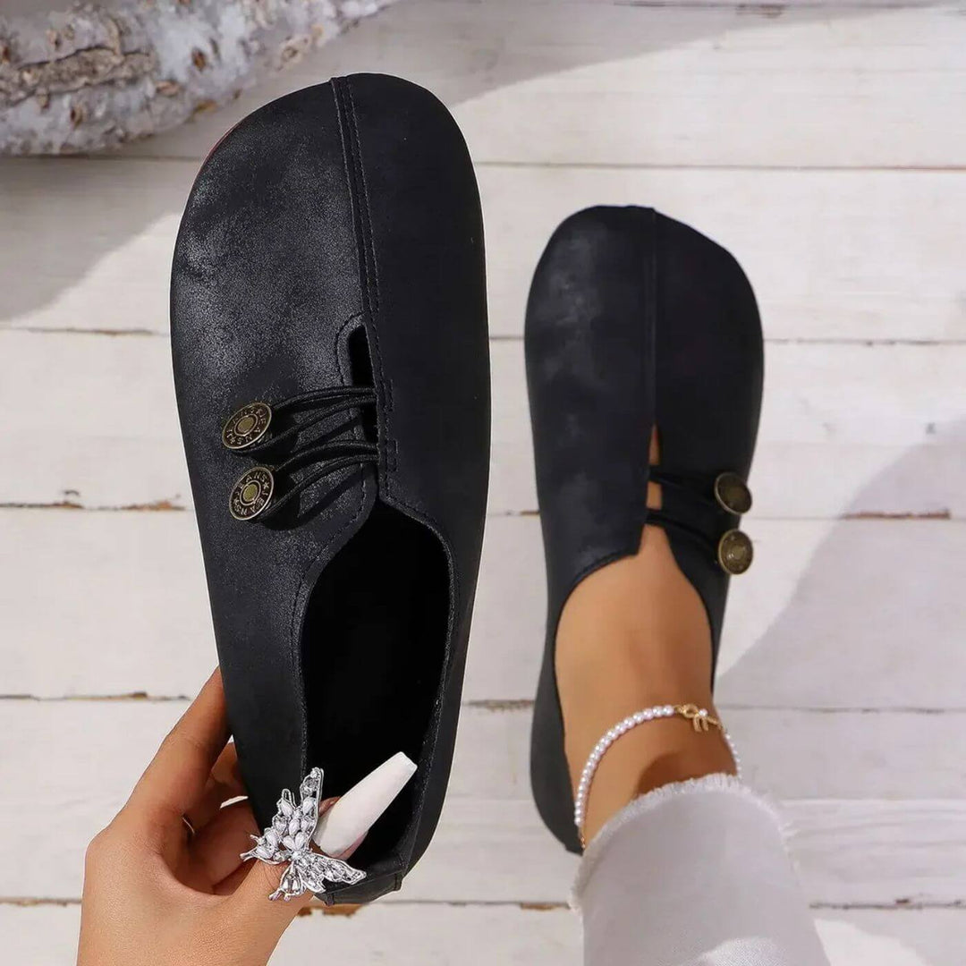Sapatos femininos confortáveis para o dia a dia, ideais para caminhada e uso casual.