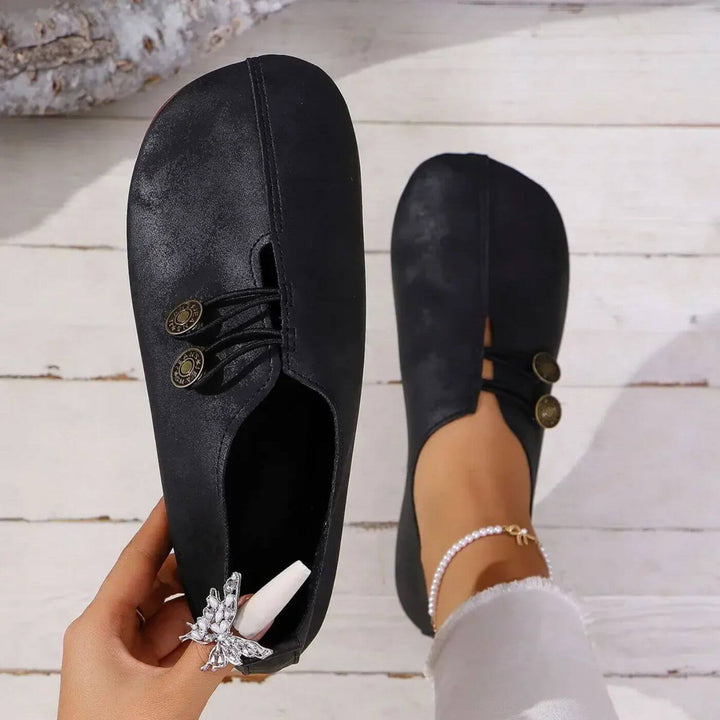 Sapatos femininos confortáveis para o dia a dia, ideais para caminhada e uso casual.