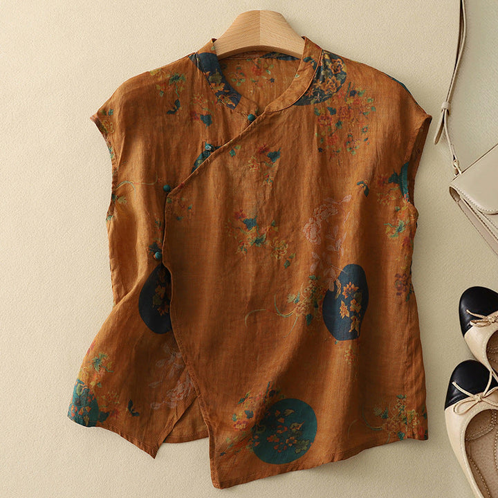 Camisa feminina versátil, top elegante em tecido leve. Roupa feminina de moda casual para looks de primavera-verão.