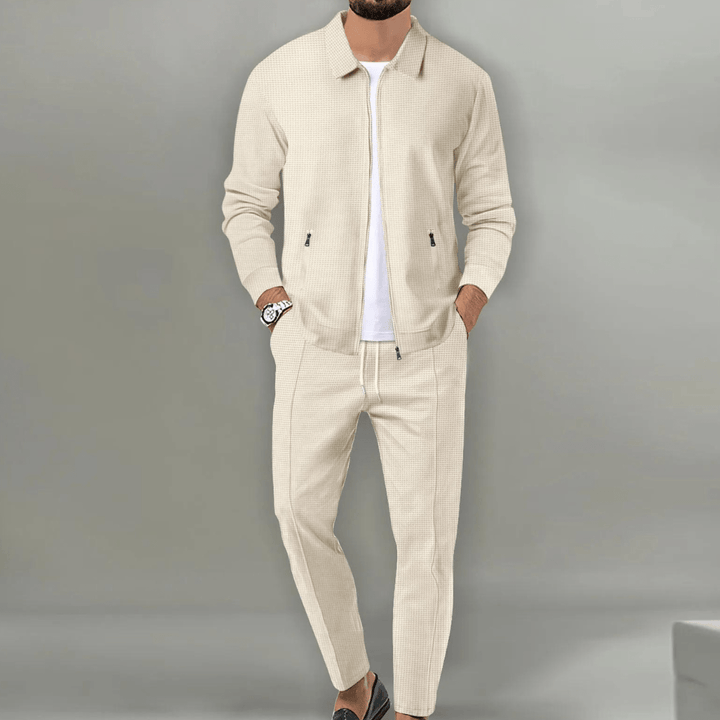 Conjunto de treinamento masculino Alvin, ideal para esportes e conforto diário. Roupa versátil para homem.