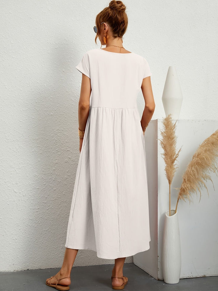 Moda feminina: vestido elegante com caimento fluido, super confortável e em cores vibrantes.