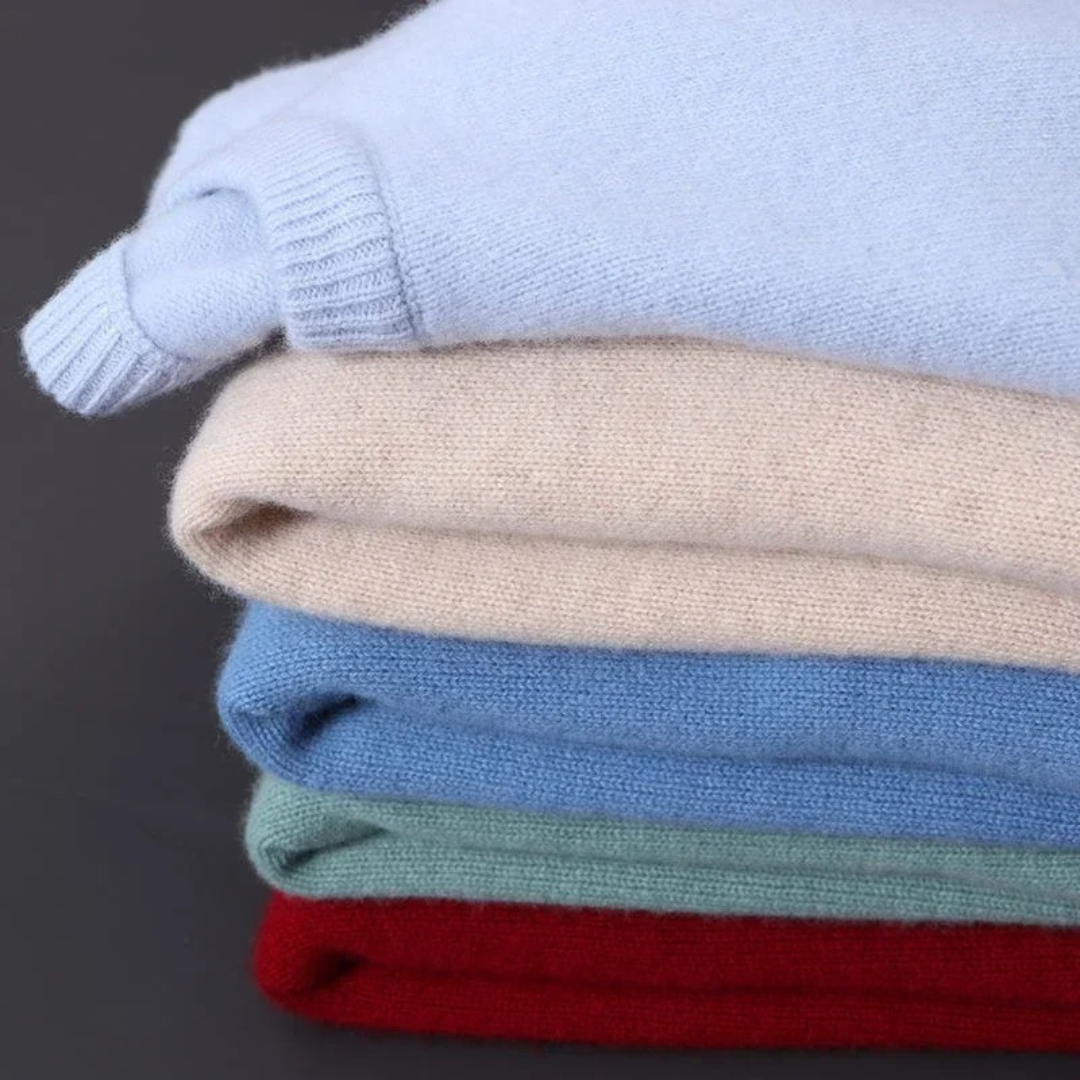 Camisola masculina versátil de gola redonda, elegante para diversas ocasiões no outono/inverno.