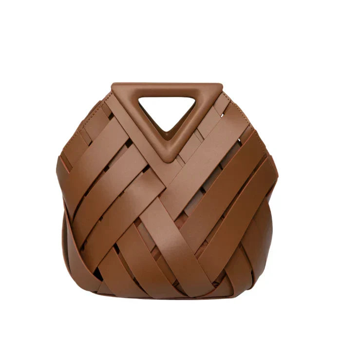 Bolsa de mão e ombro Giulietta, em couro legítimo, ideal para complementar o estilo elegante da mulher.