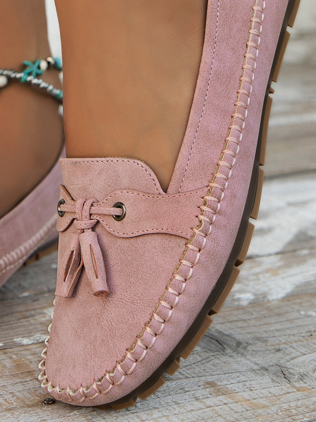 Mocassim feminino Elisa, design sofisticado e perfeito para o dia a dia.