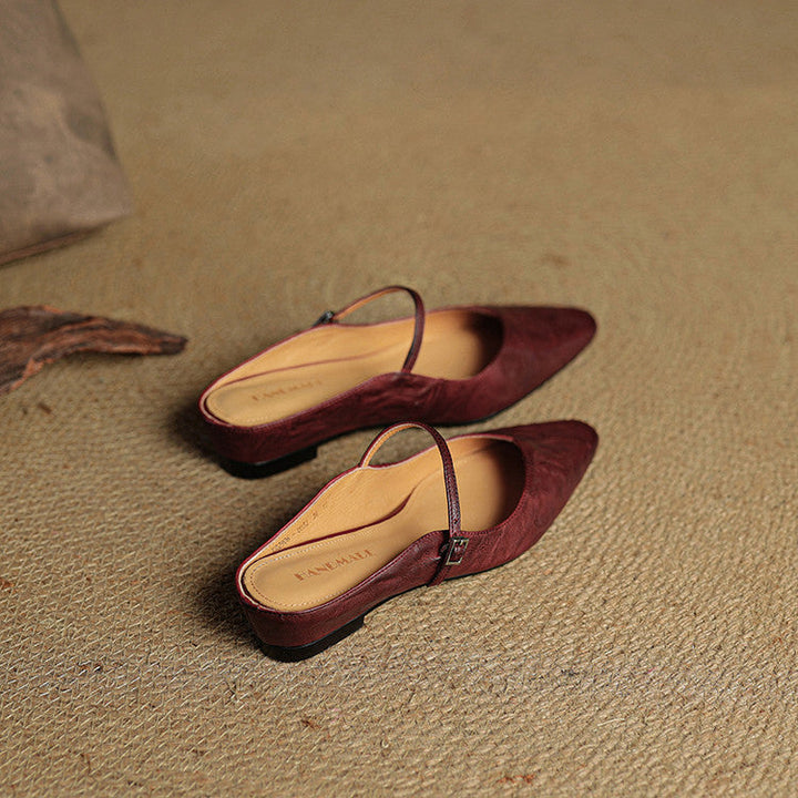 Calçado Orella Mary Jane, design elegante e confortável, sapatos de senhora para um look sofisticado.