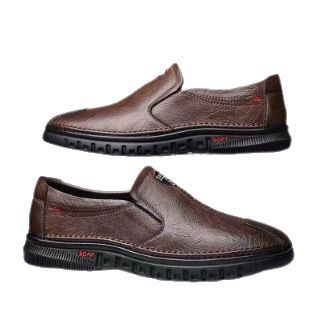 Par de mocassins masculinos de couro genuíno, disponíveis em marrom e preto. Perfeito para um look confortável.